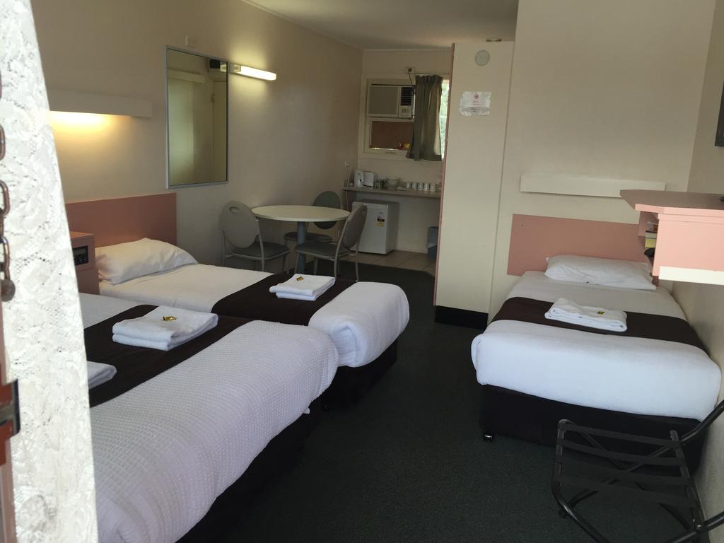 Caloundra Suncourt Motel Rum bild