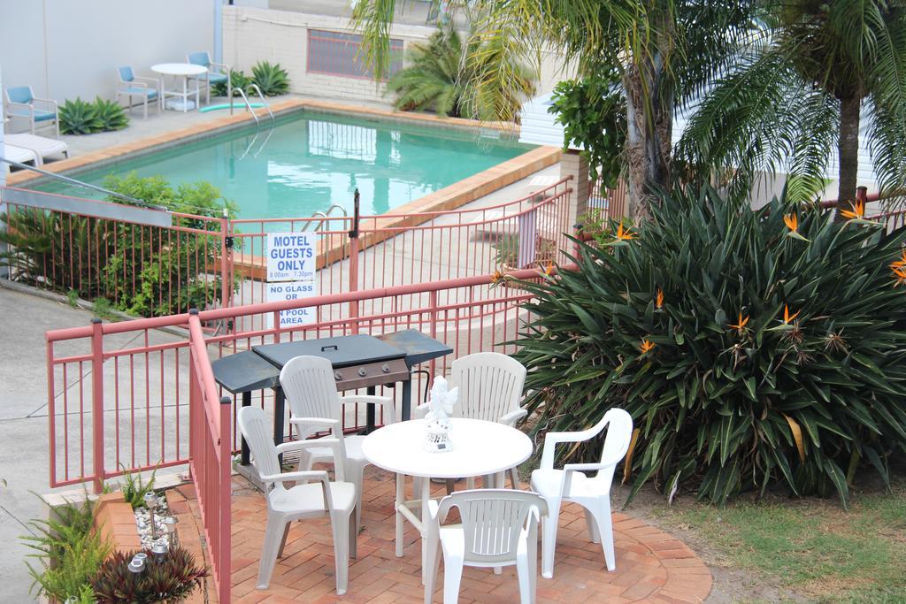 Caloundra Suncourt Motel Exteriör bild
