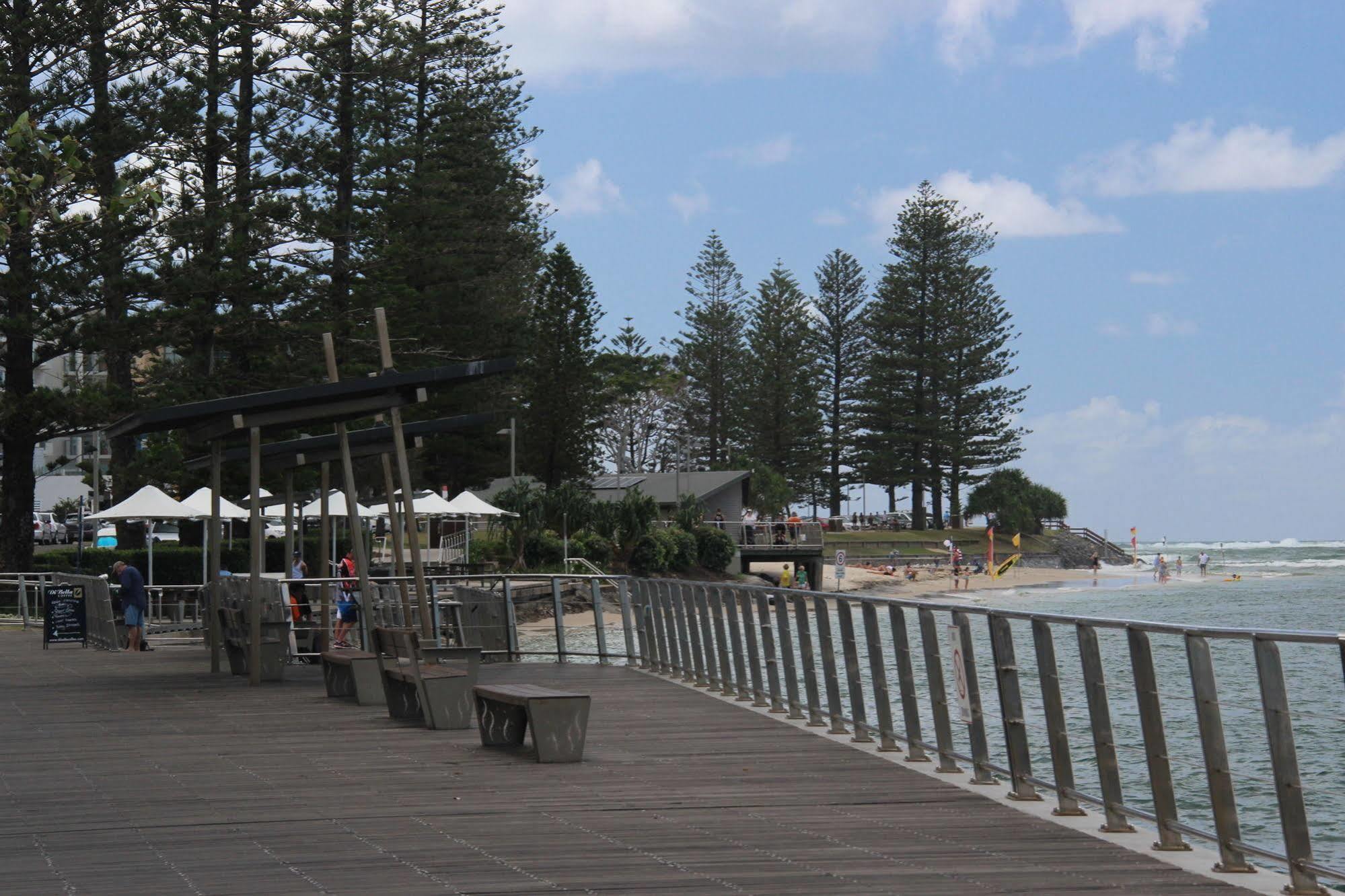 Caloundra Suncourt Motel Exteriör bild