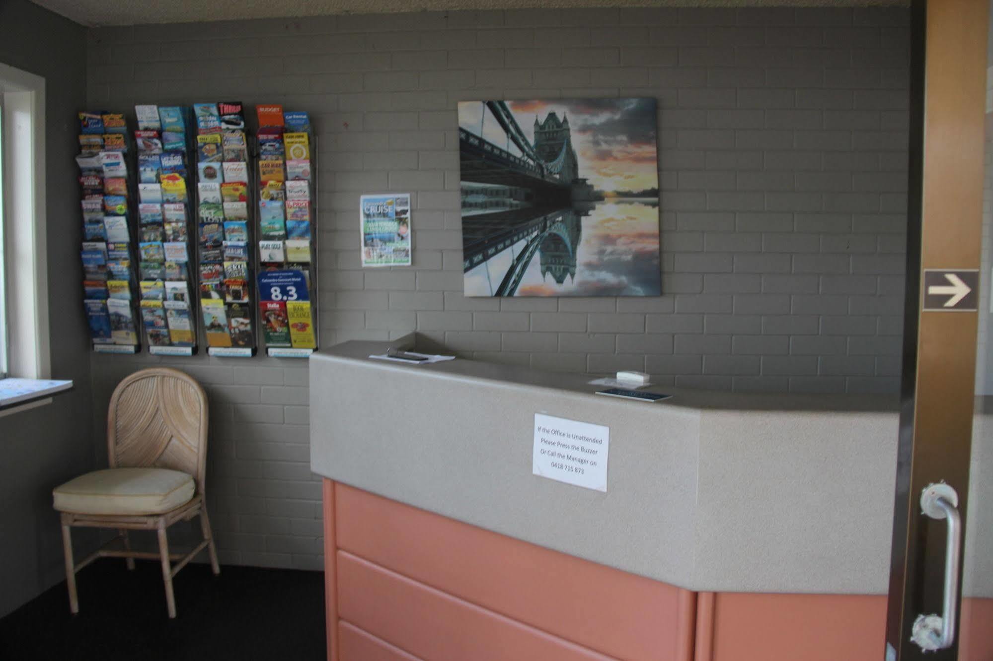 Caloundra Suncourt Motel Exteriör bild