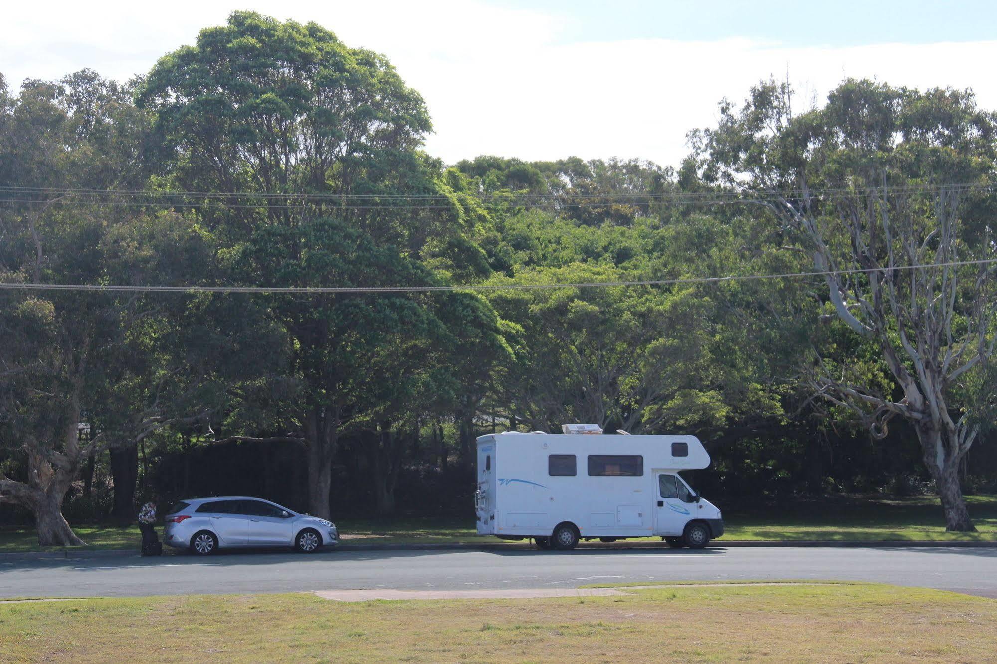 Caloundra Suncourt Motel Exteriör bild